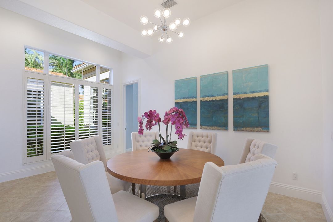 8516 Bellagio Dr, Naples, FL 34114