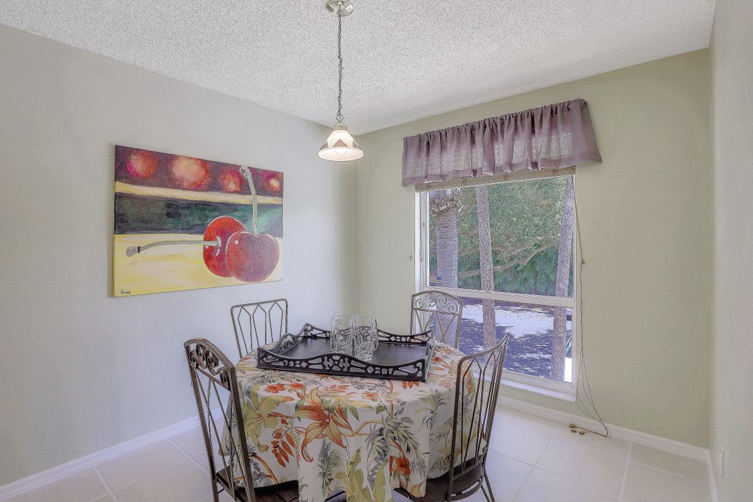 1290 Yesica Ann Cir #G-202, Naples, FL 34110