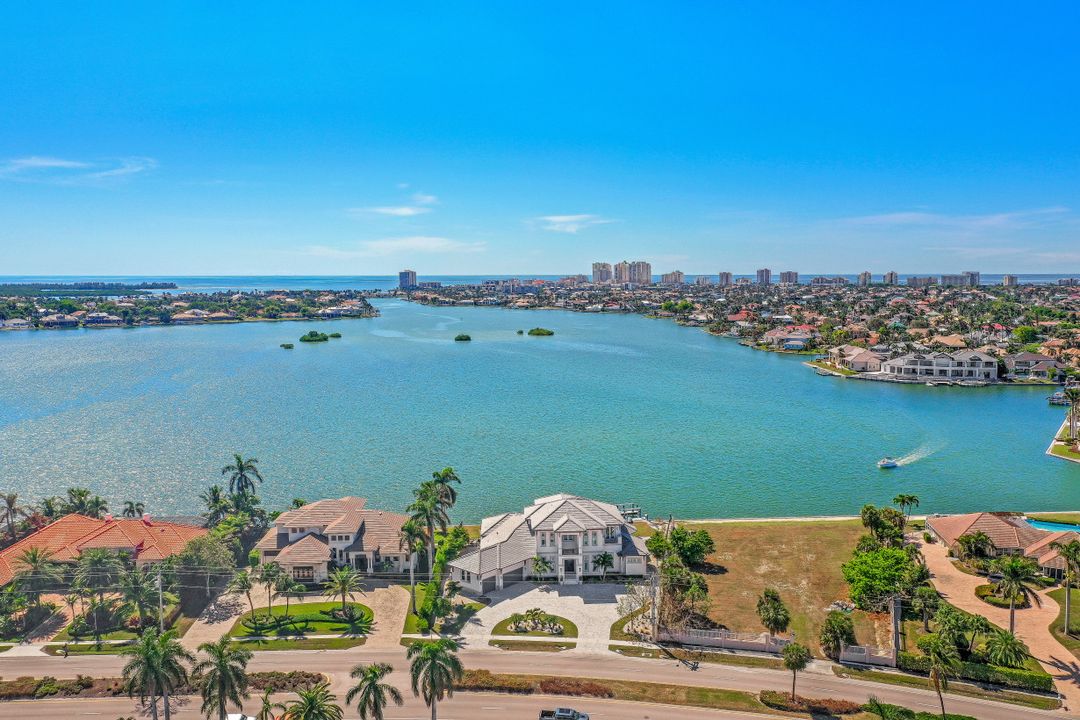 550 S Barfield Dr, Marco Island, FL 34145