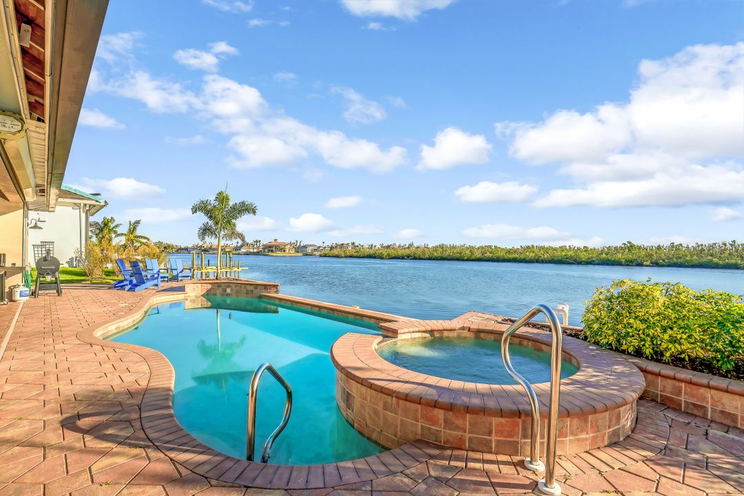 4234 NW 10th St, Cape Coral, FL 33993