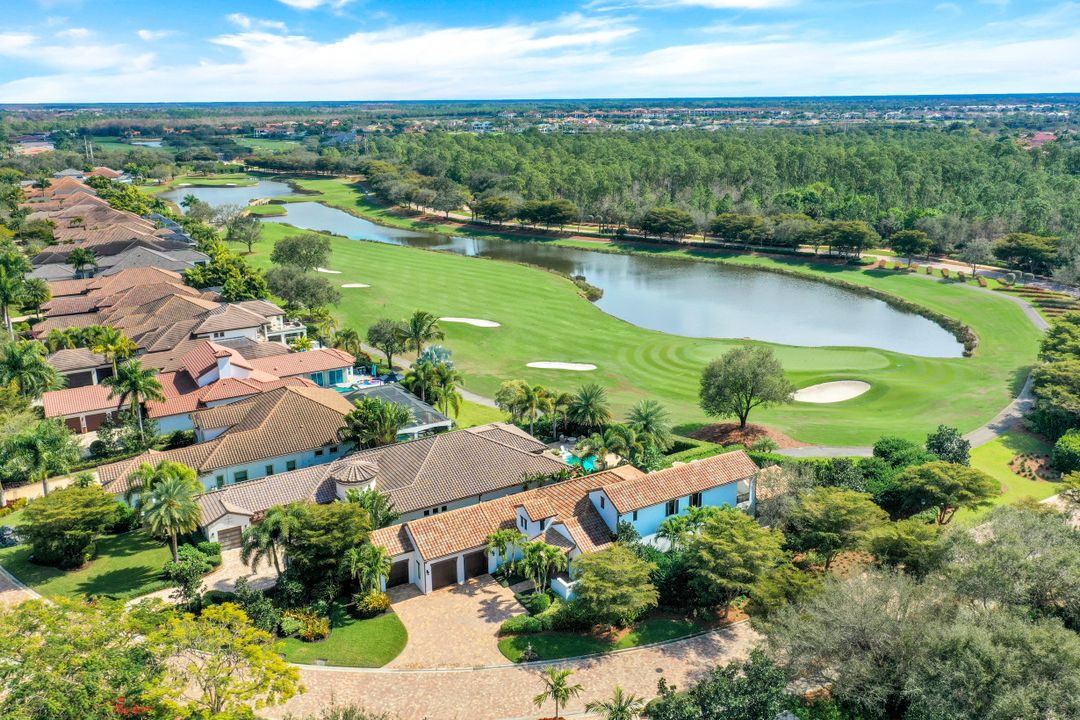 16904 Fairgrove Way, Naples, FL 34110