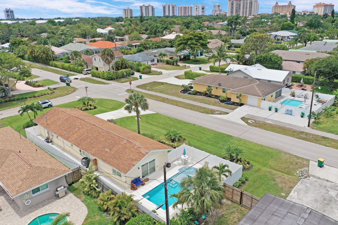 701 93rd Ave N, Naples, FL 34108