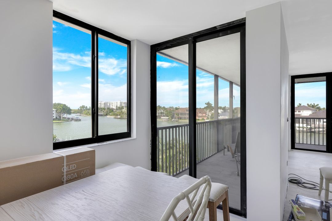 10482 Gulf Shore Dr #231, Naples, FL 34108