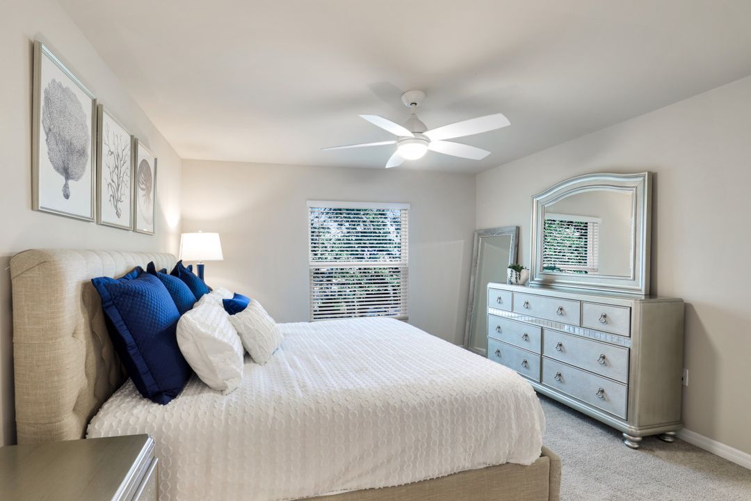 15359 Wildflower Cir, Naples, FL 34119