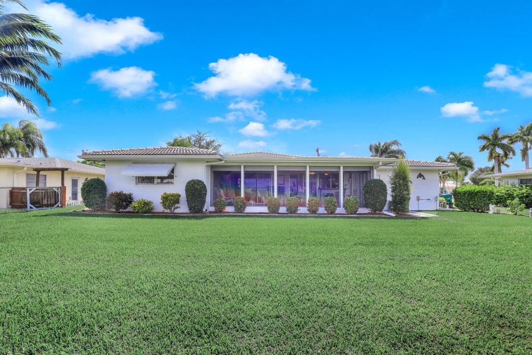 1923 SE 45th St, Cape Coral, FL 33904