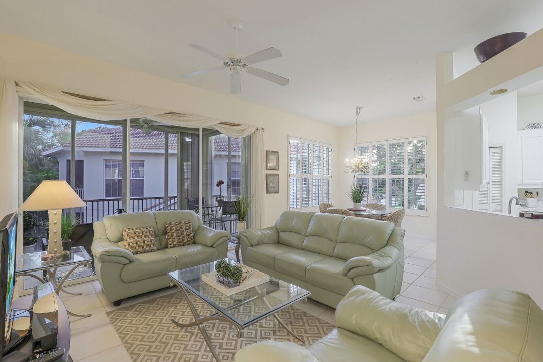 1090 Egrets Walk Cir #202, Naples, FL 34108