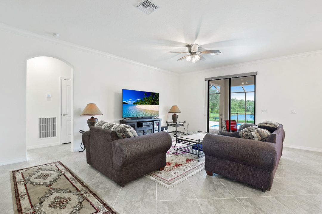 11937 Silver Cobblestone Way, Fort Myers, FL 33913