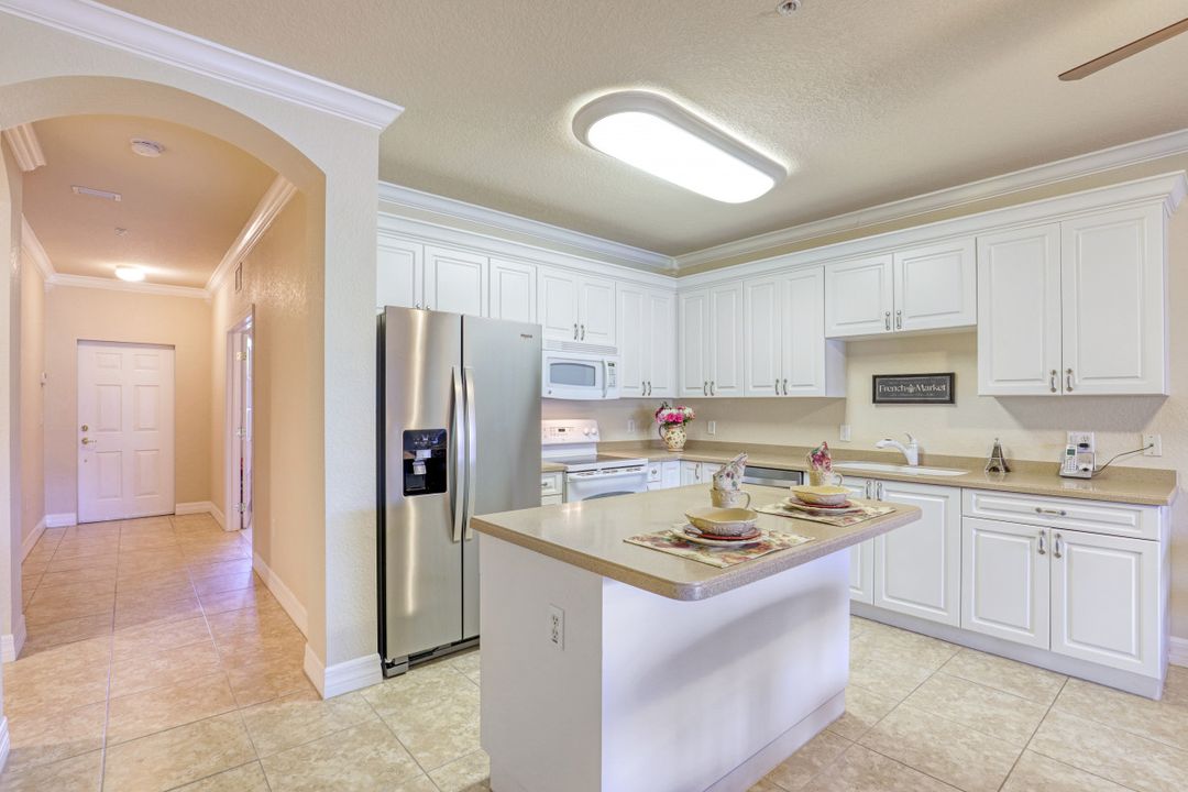 9621 Spanish Moss Way #3813, Bonita Springs, FL 34135