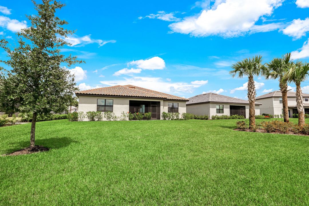 17577 Kinzie Ln, Estero, FL 33928