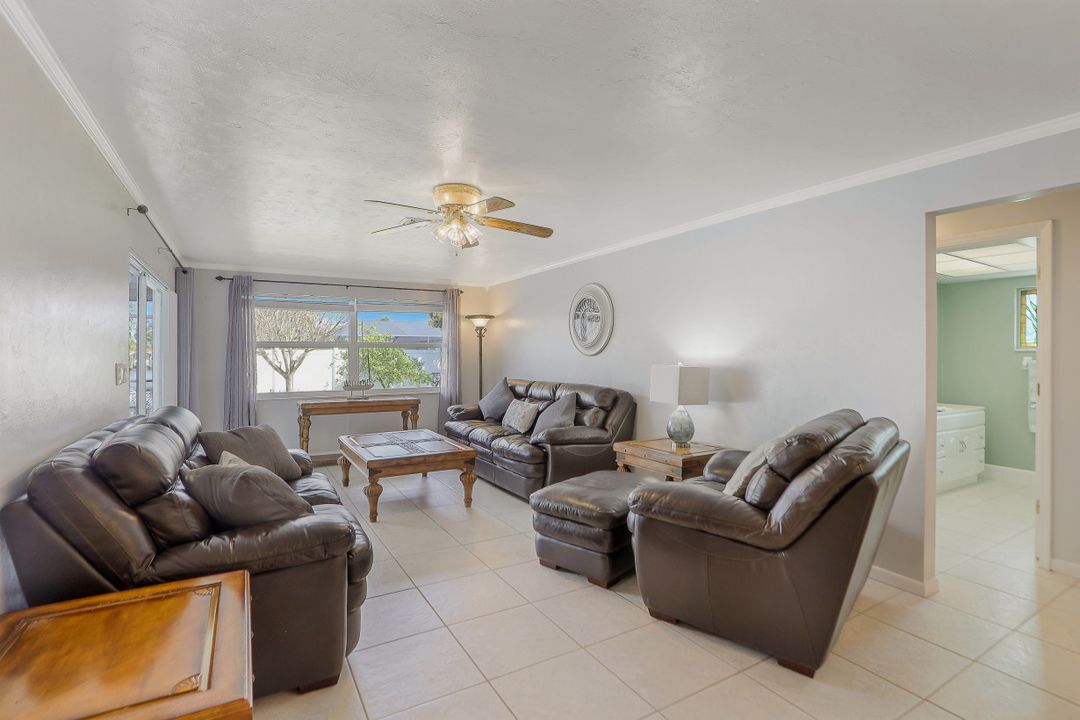 2929 SE 20th Ave, Cape Coral, FL 33904