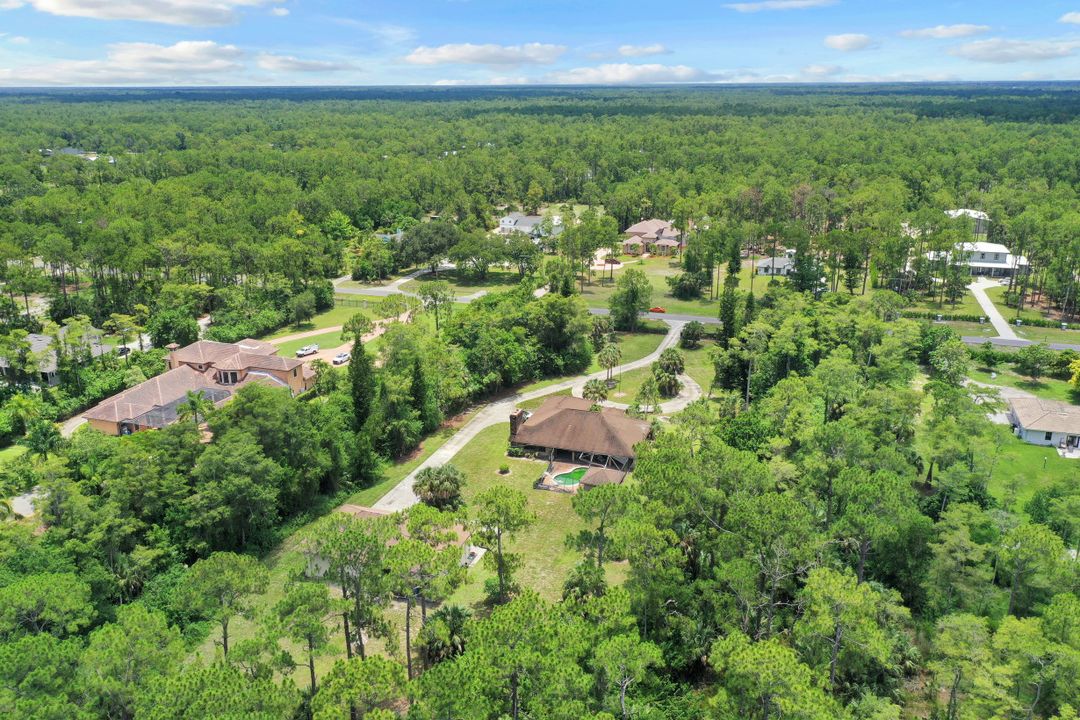 3661 7th Ave NW, Naples, FL 34120