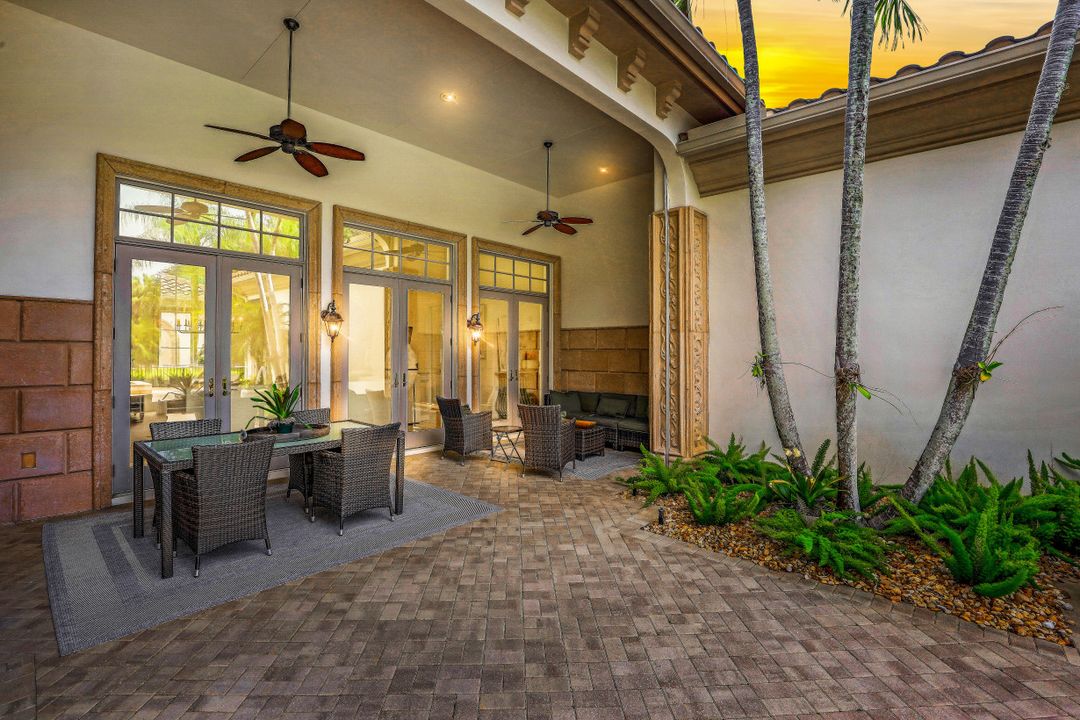 15655 Villoresi Way, Naples, FL 34110