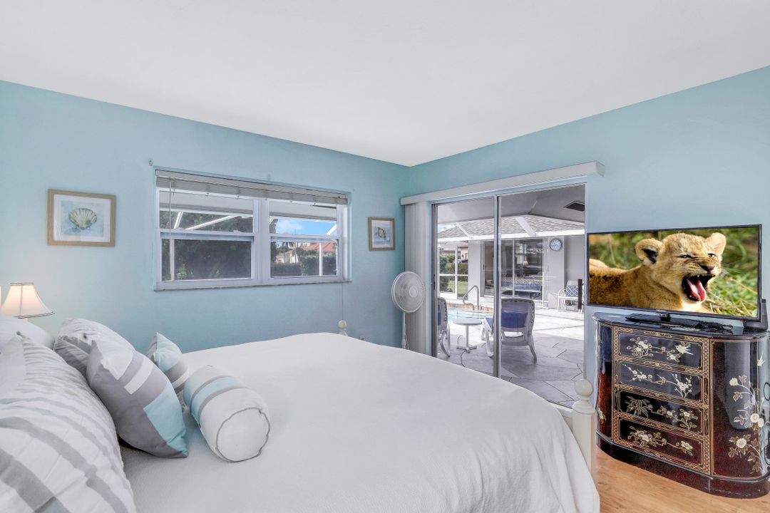 911 Tulip Ct, Marco Island, FL 34145