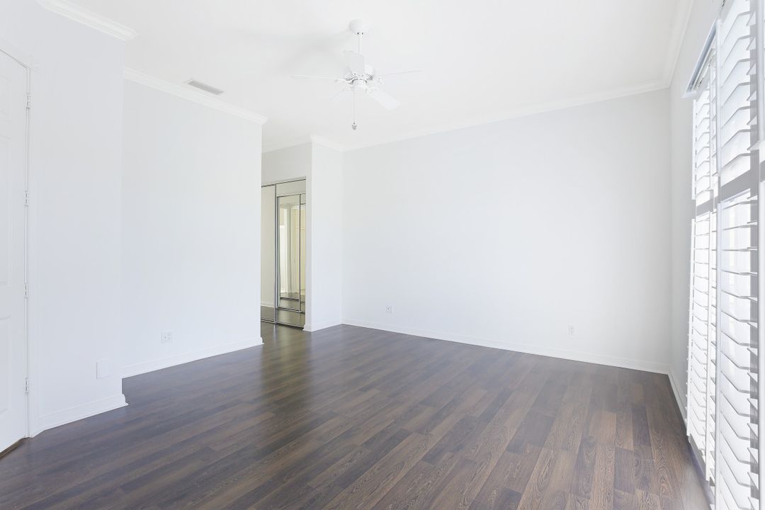 2938 Gilford Way, Naples, FL 34119