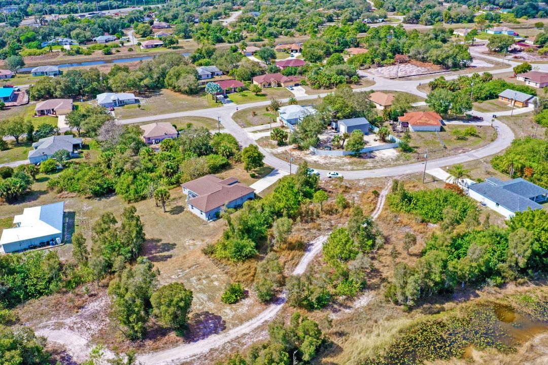 591 Pierre Cir, Lehigh Acres, FL 33974