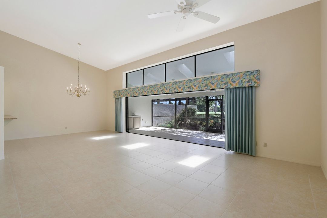 178 Cypress View Dr #C-34, Naples, FL 34113