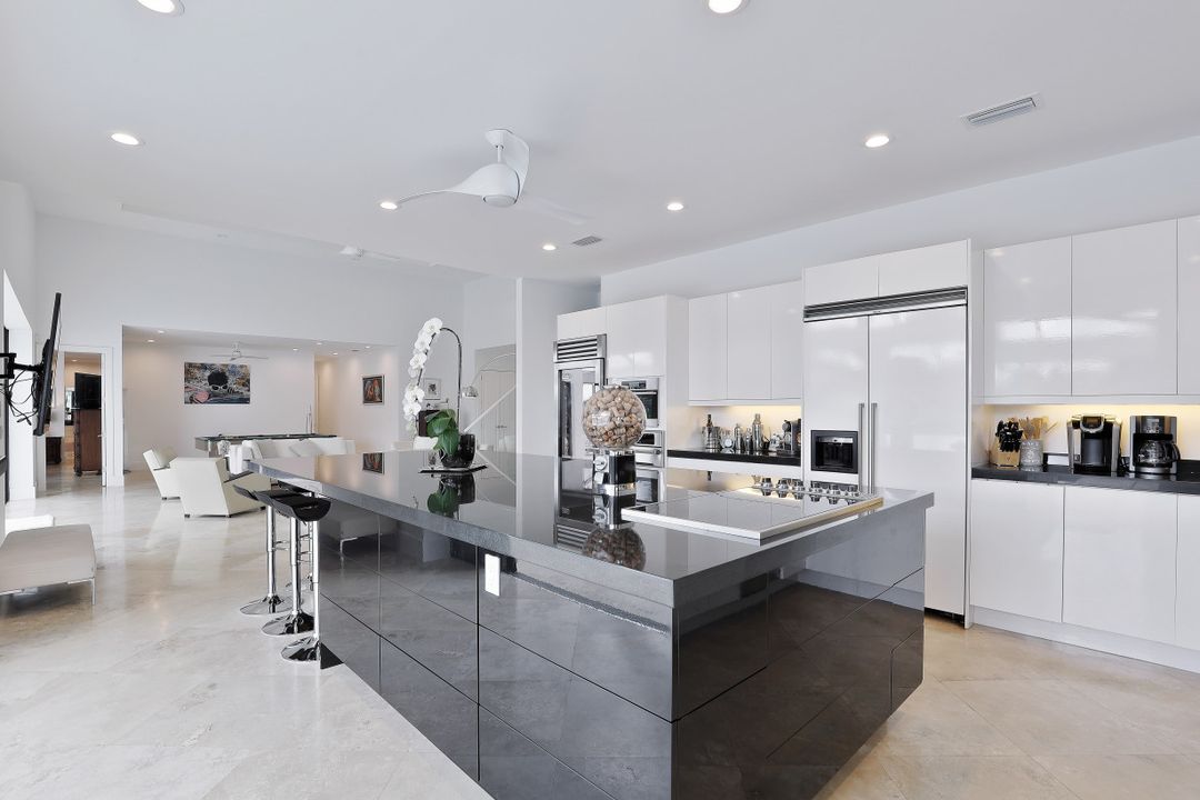 480 Parkhouse Ct, Marco Island, FL 34145