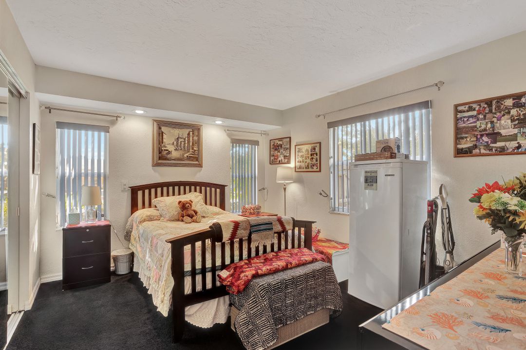 1803 SE 16th St, Cape Coral, FL 33990