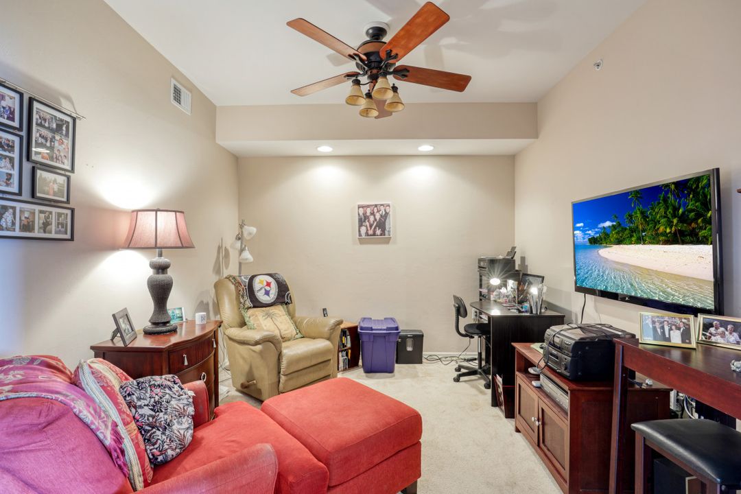 2810 Cypress Trace Cir #2116, Naples, FL 34119