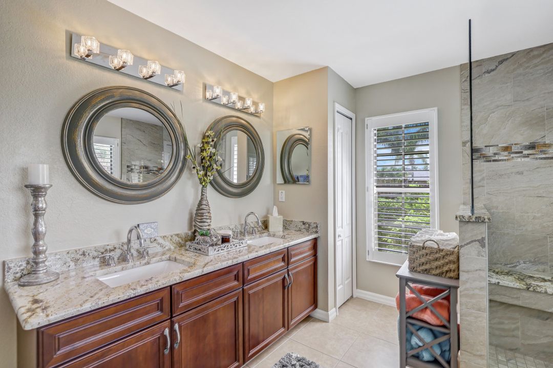 5011 SW 22nd Pl, Cape Coral, FL 33914