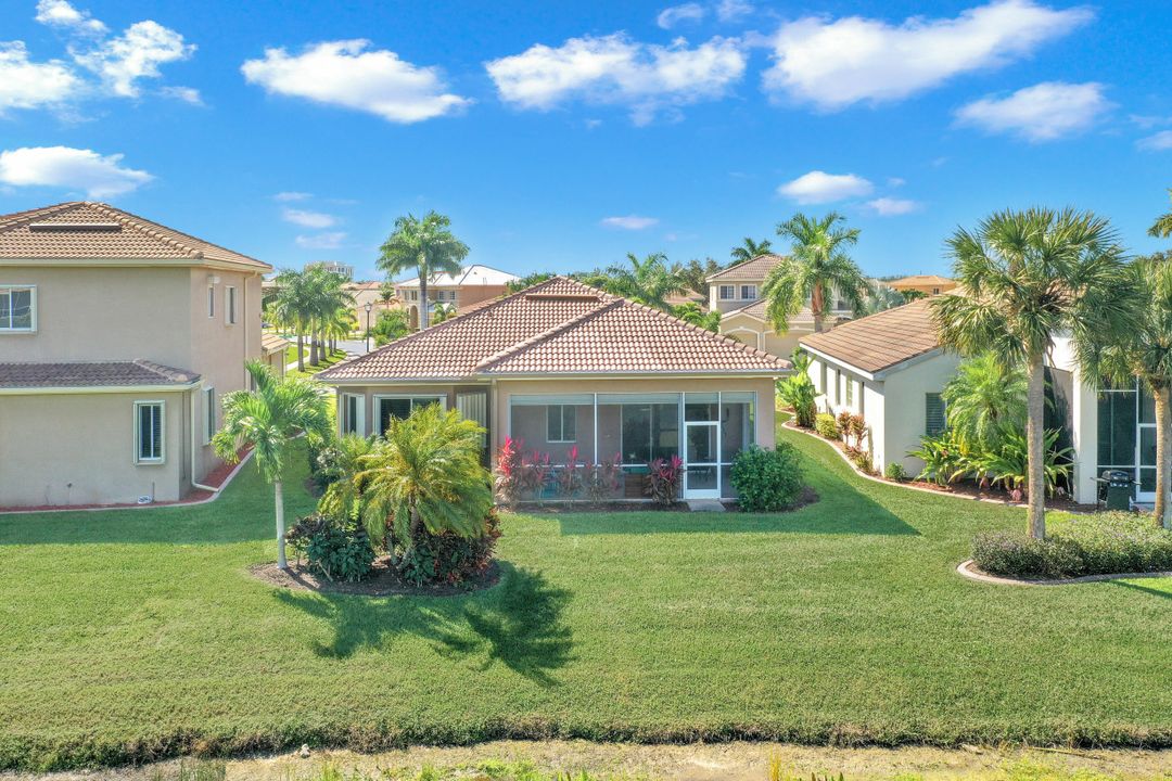 9290 Paseo De Valencia St, Fort Myers, FL 33908