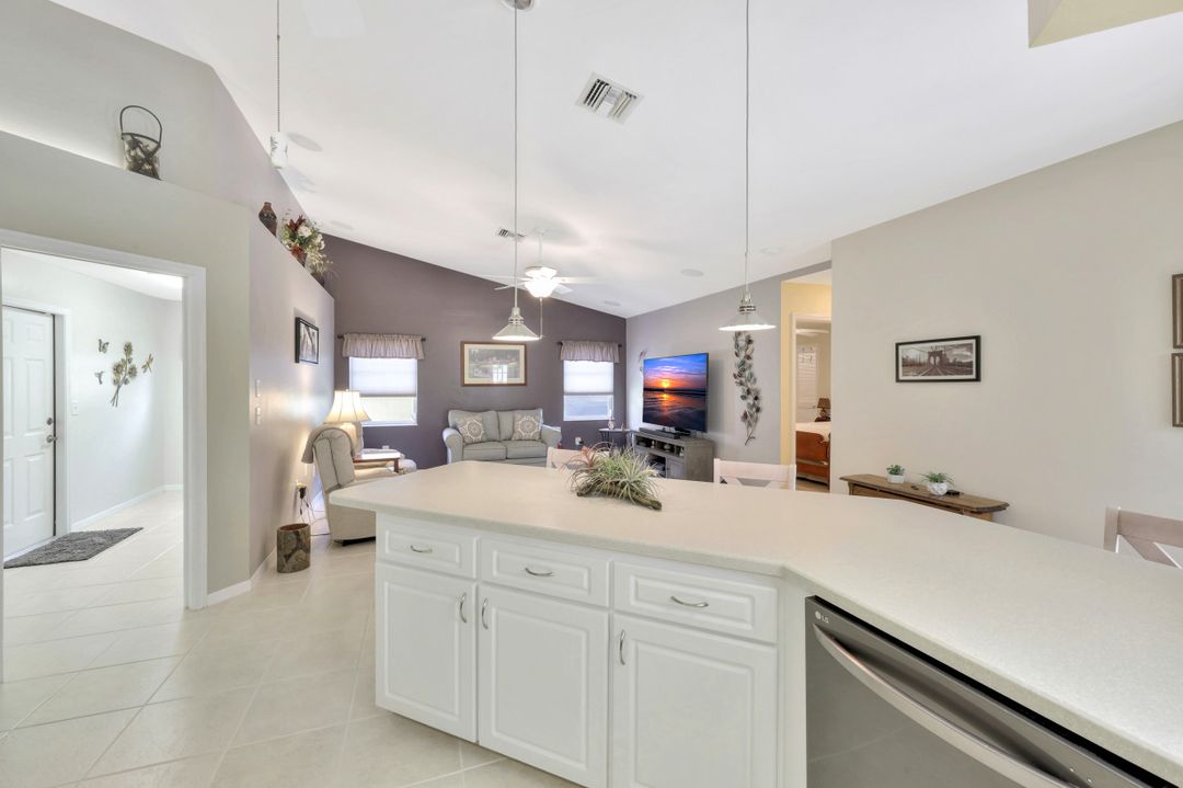 12857 Vista Pine Cir, Fort Myers, FL 33913