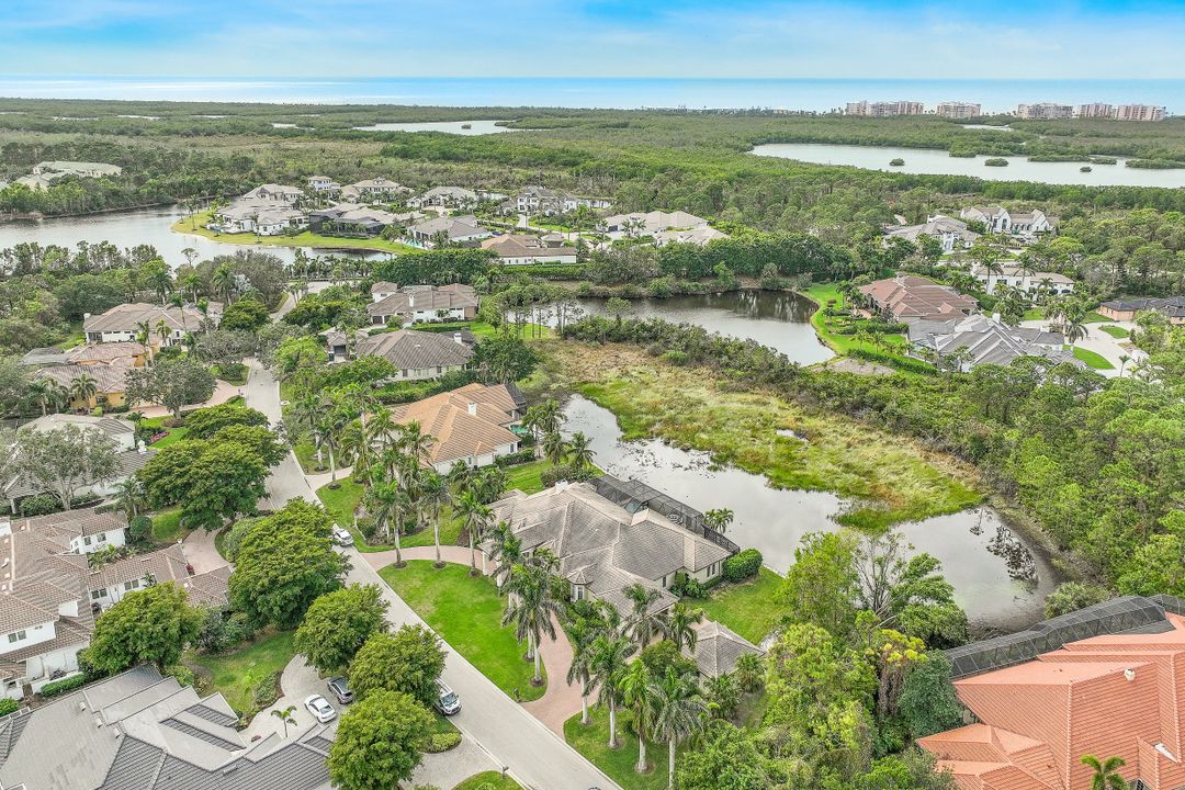 313 Chancery Cir, Naples, FL 34110