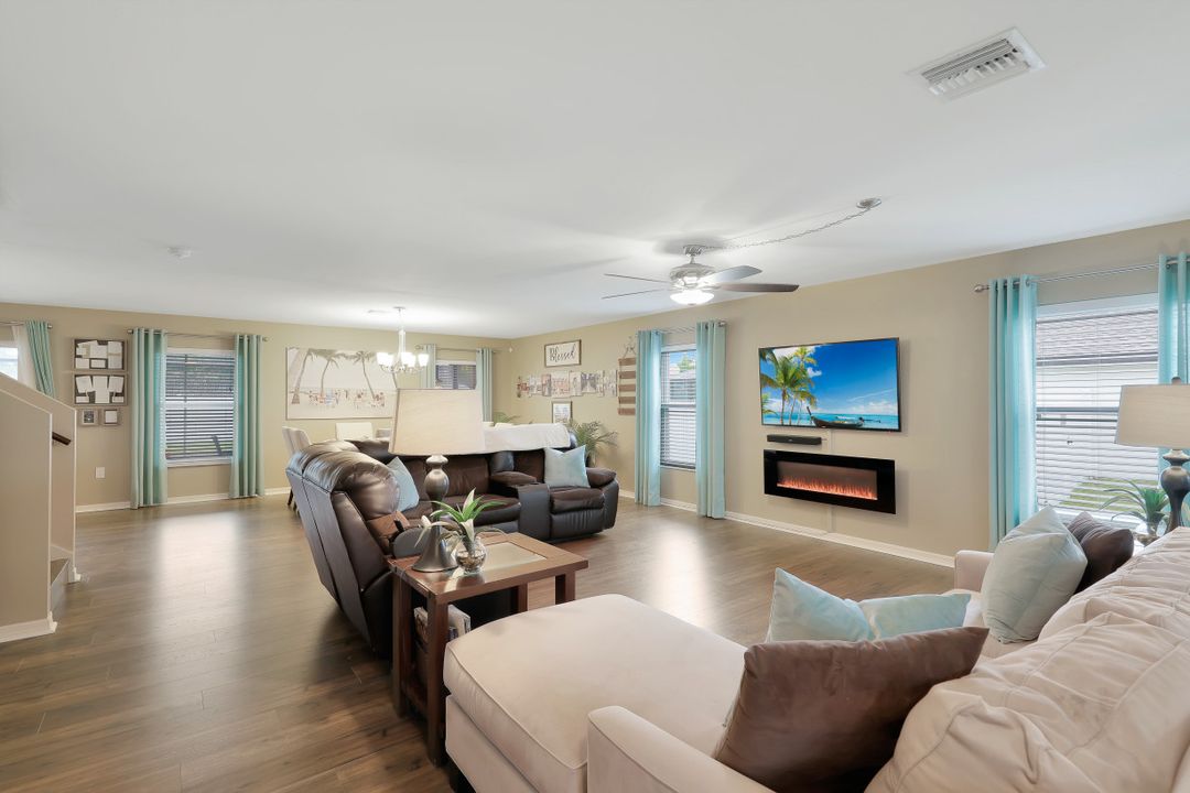 3006 SW 1st Pl, Cape Coral, FL 33914