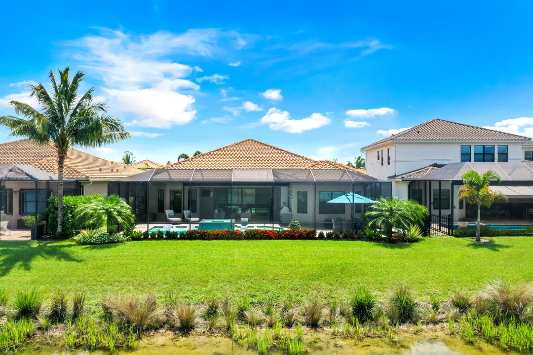 4383 Caldera Cir, Naples, FL 34119