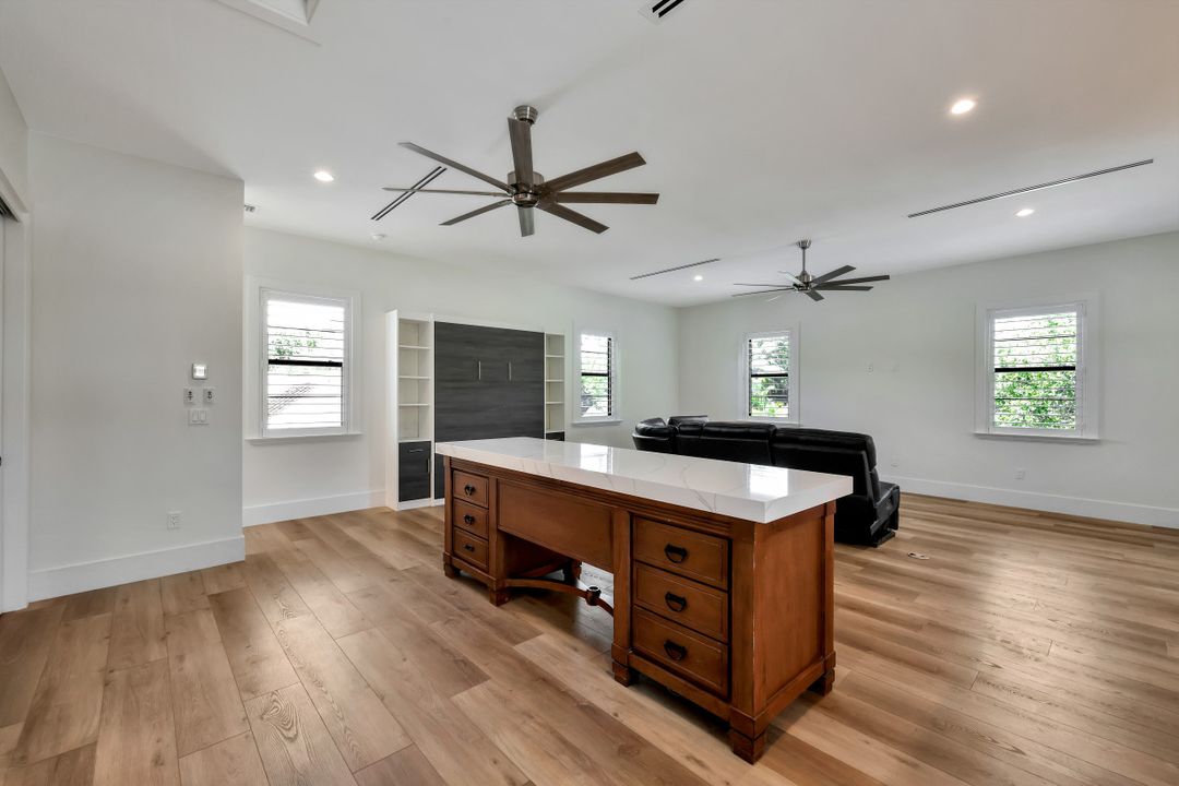 1385 Alcazar Ave, Fort Myers, FL 33901