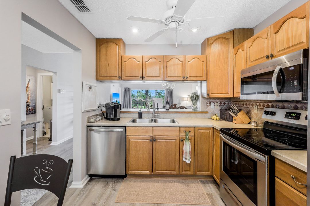 4588 Andover Way #303, Naples, FL 34112