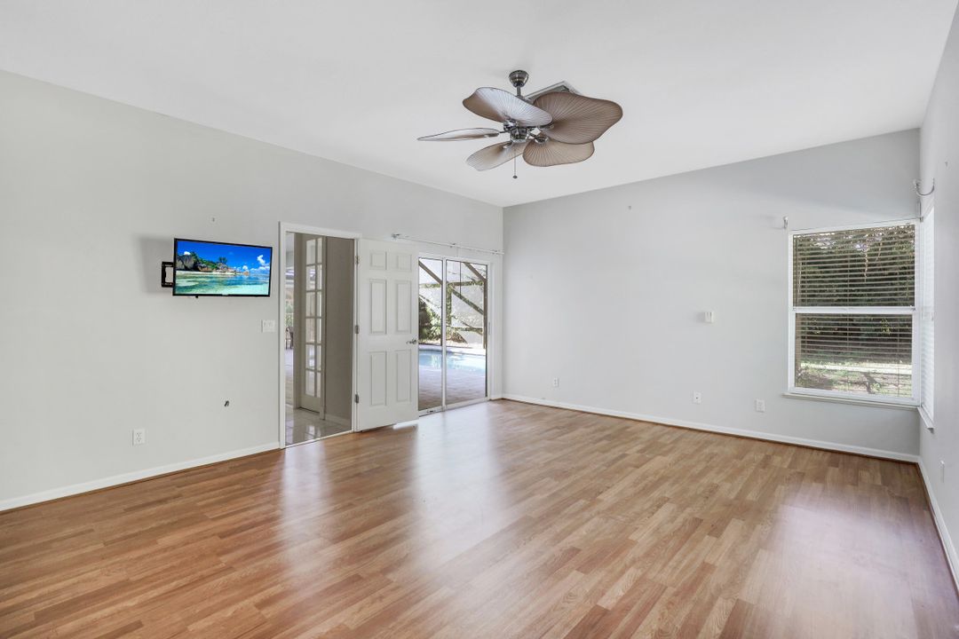 3781 Lakemont Dr, Bonita Springs, FL 34134