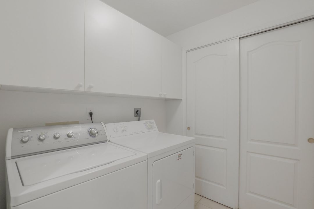 7687 Pebble Creek Cir #204, Naples, FL 34108