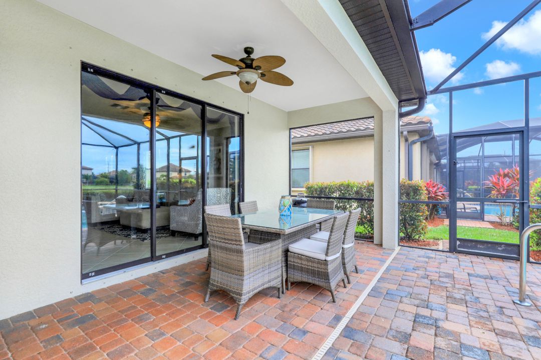 3618 Treasure Cove Cir, Naples, FL 34114