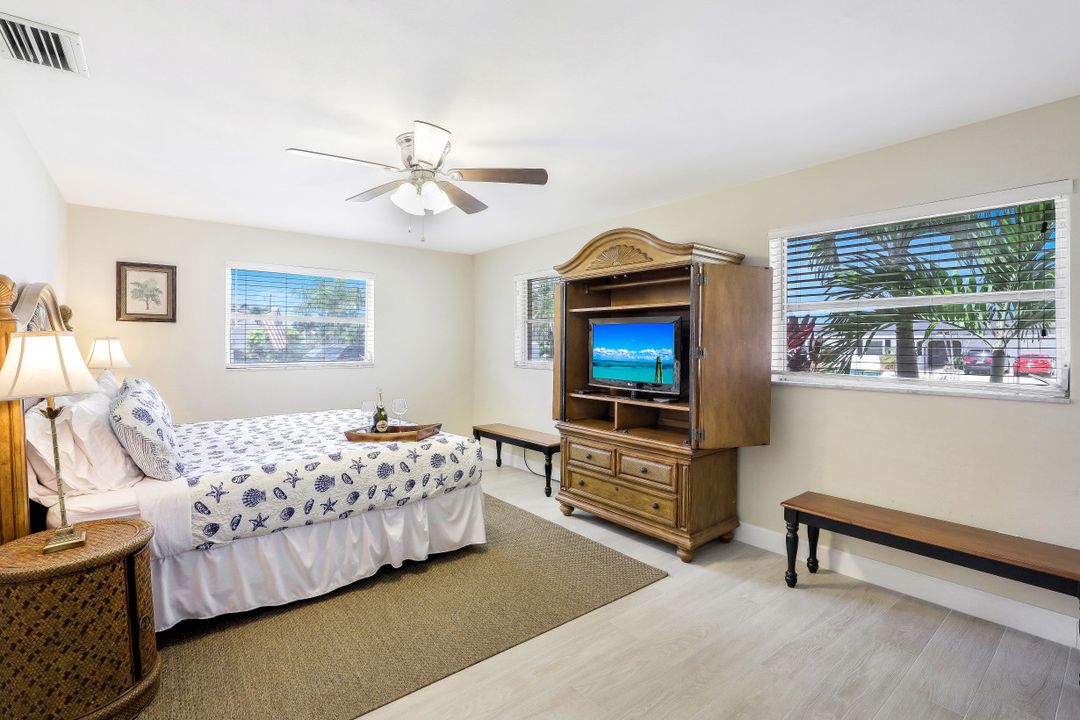 1143 Edington Pl, Marco Island, FL 34145