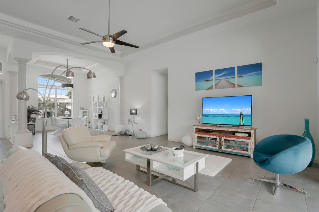 5341 Mikado Ct, Cape Coral, FL 33904