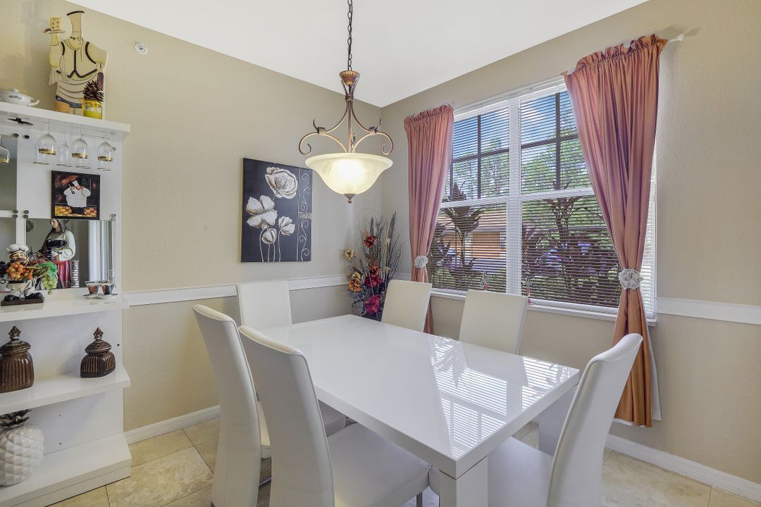 7925 Preserve Cir #315, Naples, FL 34119