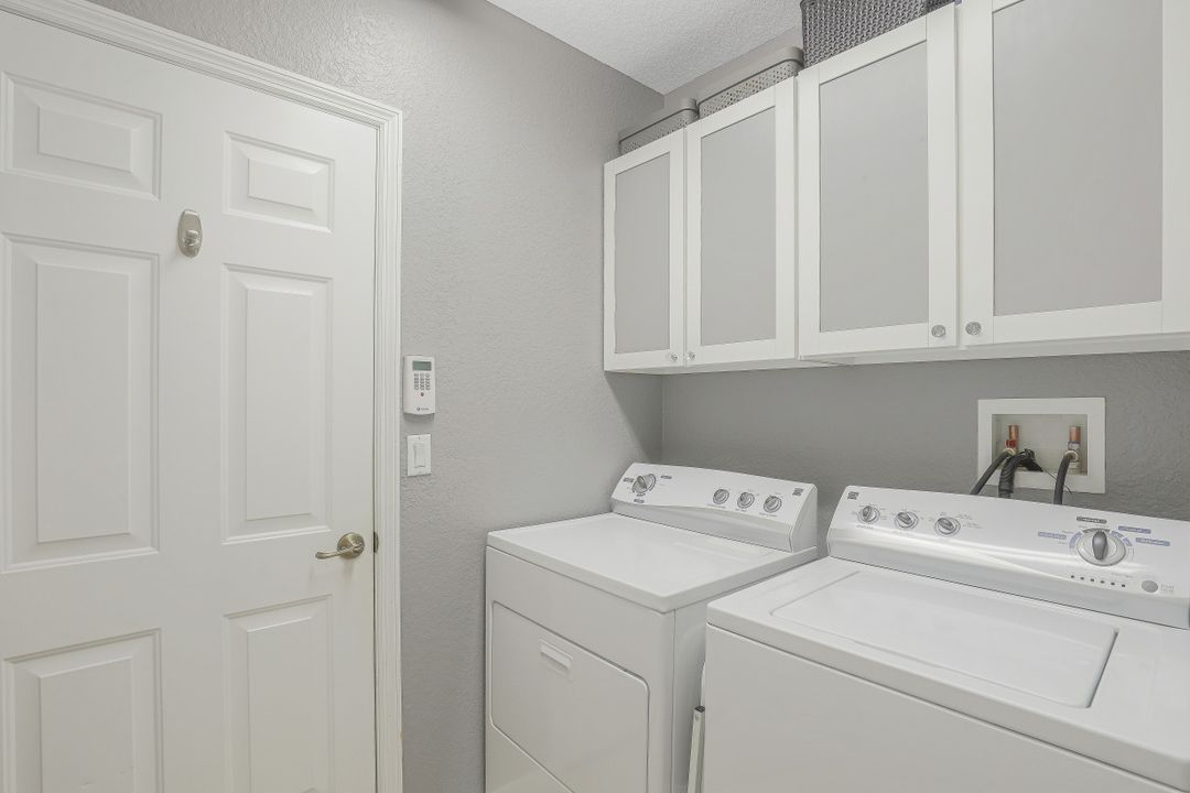 8313 Sumner Ave, Fort Myers, FL 33908