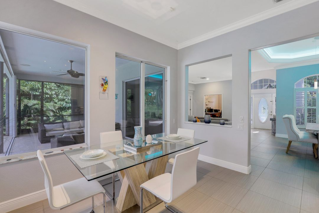 997 Aqua Ln, Fort Myers, FL 33919