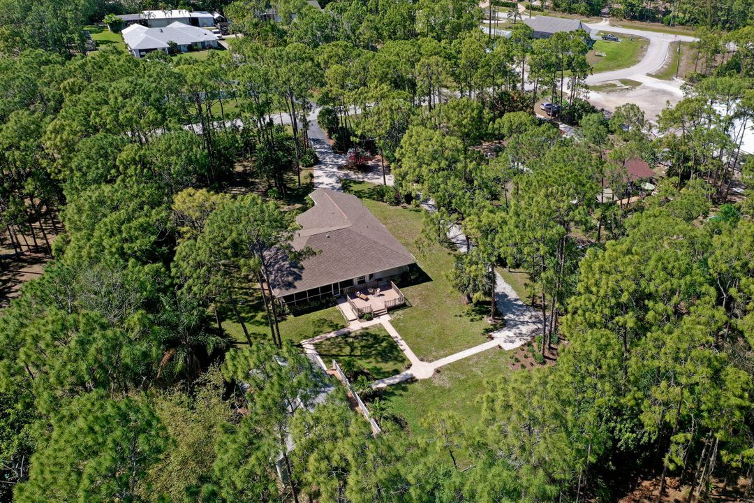 25063 Luci Dr, Bonita Springs, FL 34135