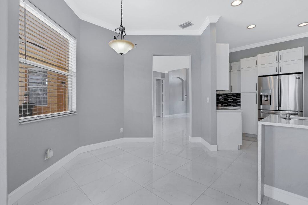 4560 22nd St NE, Naples, FL 34120