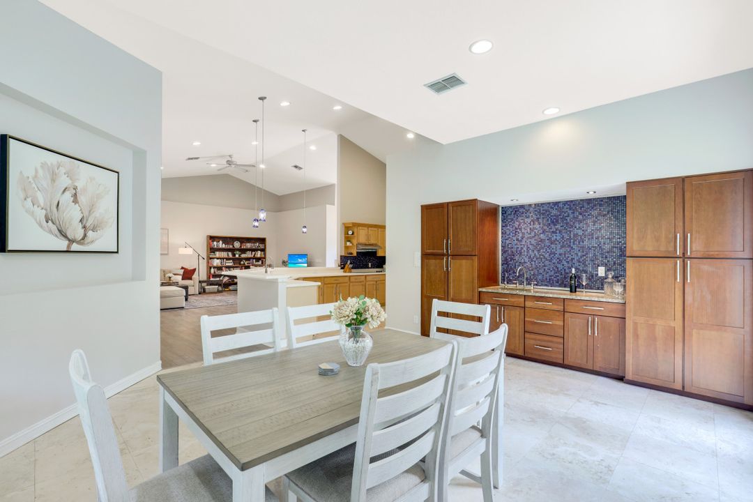 180 23rd St NW, Naples, FL 34120