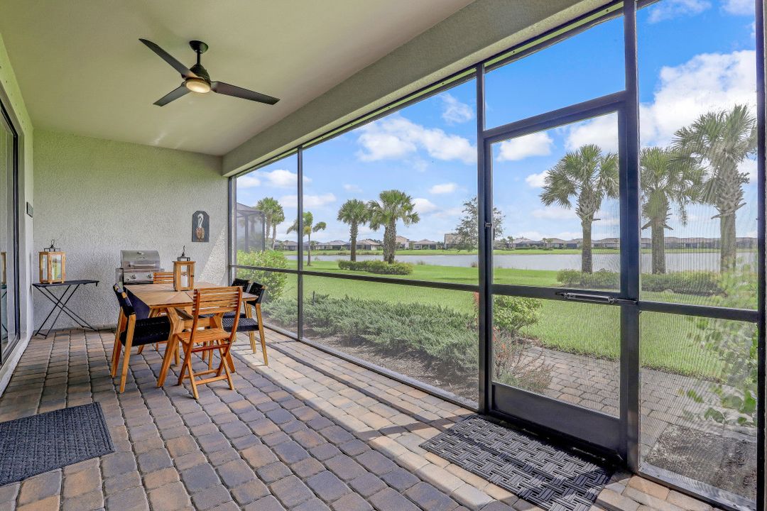 19877 Beechcrest Pl, Estero, FL 33928