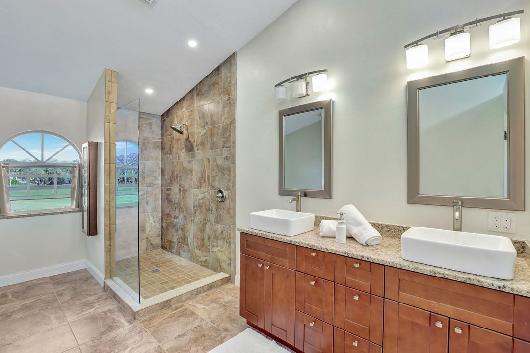 253 Via Perignon, Naples, FL 34119