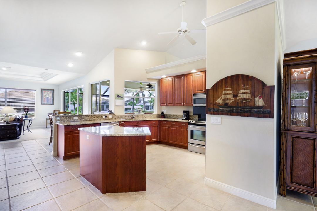 4130 SW 27th Ave, Cape Coral, FL 33914