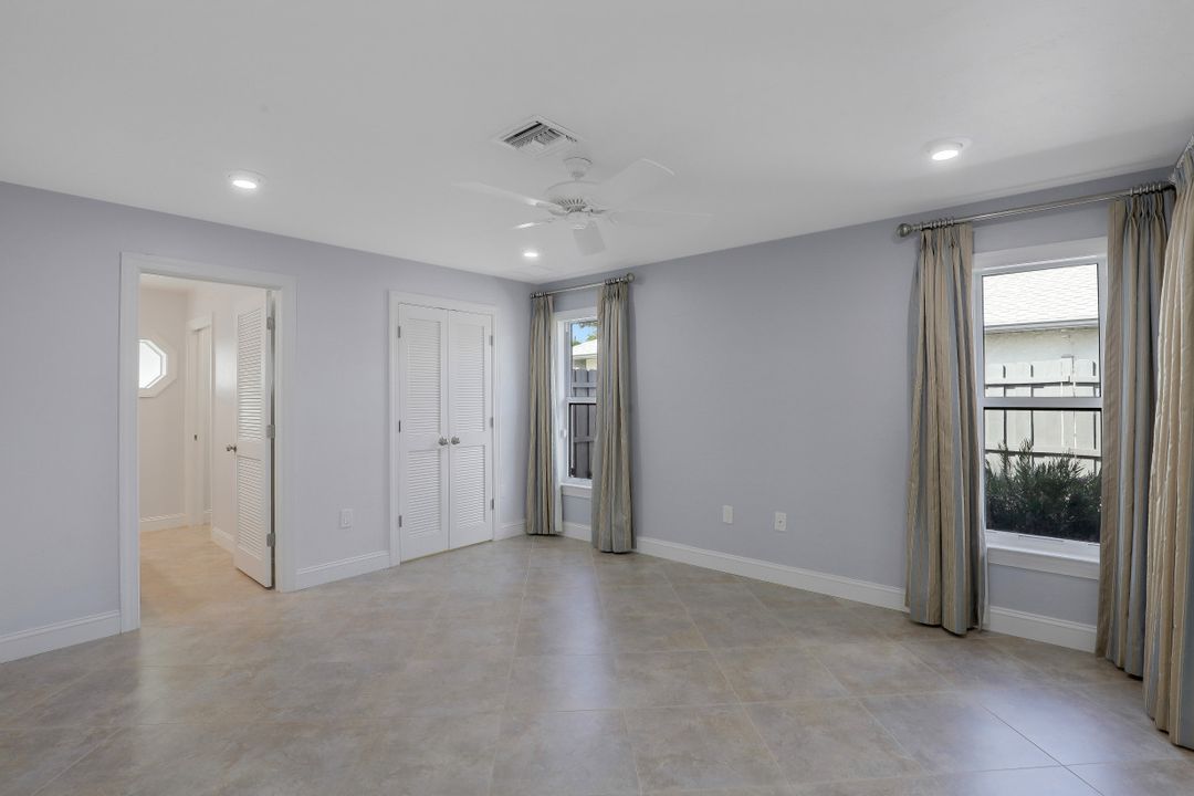 128 Coral Vine Dr, Naples, FL 34110