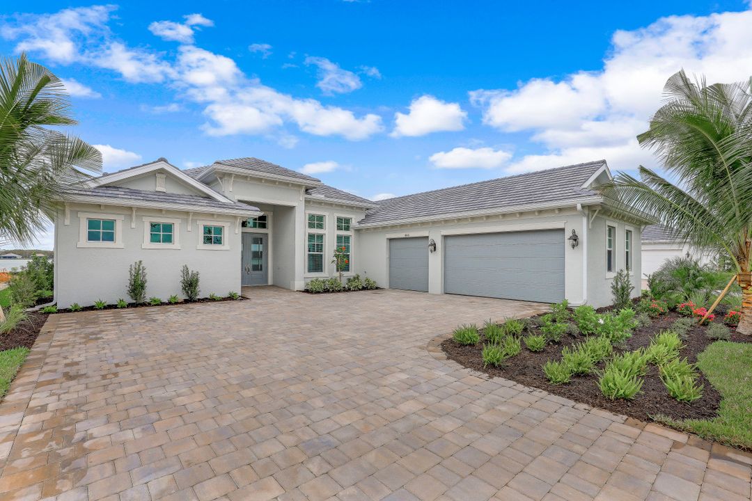 18645 WildBlue Blvd, Fort Myers, FL 33913