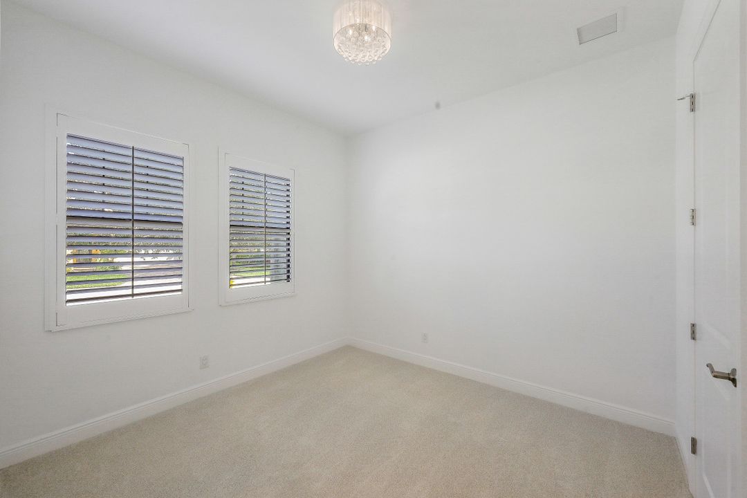 4098 Raffia Dr, Naples, FL 34119