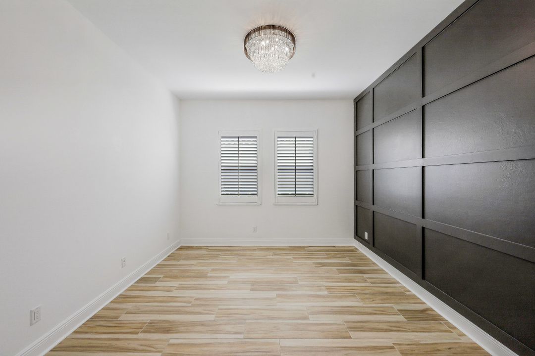 4098 Raffia Dr, Naples, FL 34119