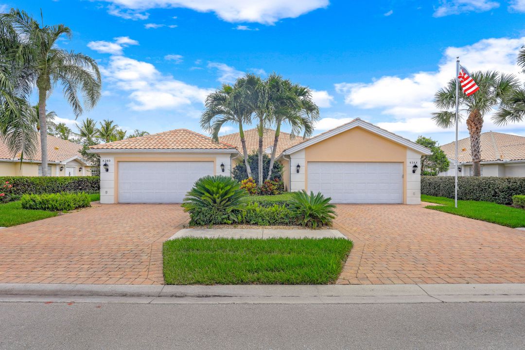 4280 Redonda Ln, Naples, FL 34119